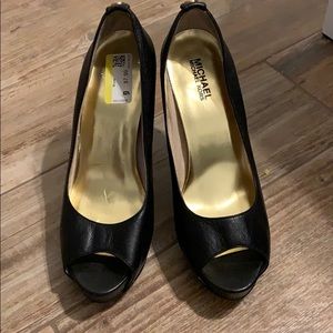 Micheal Kors Heels